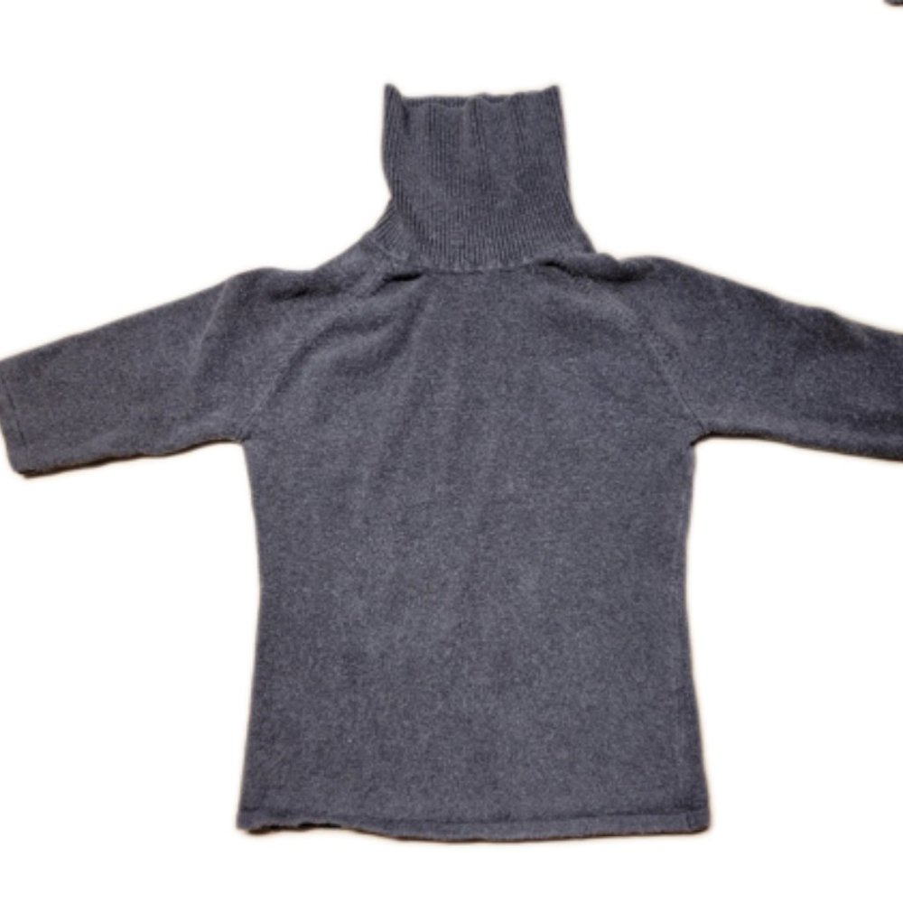 Grey Short-sleeve Turtleneck